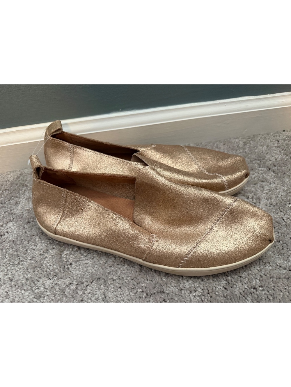 New Women’s Rose Gold Toms